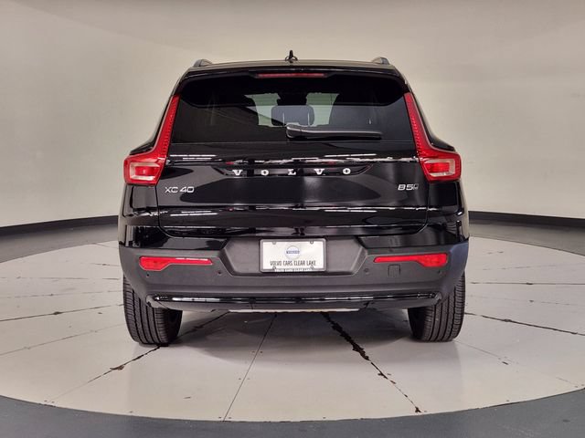 Certified 2026 Volvo XC40 B5 Plus AWD/4WD image 10