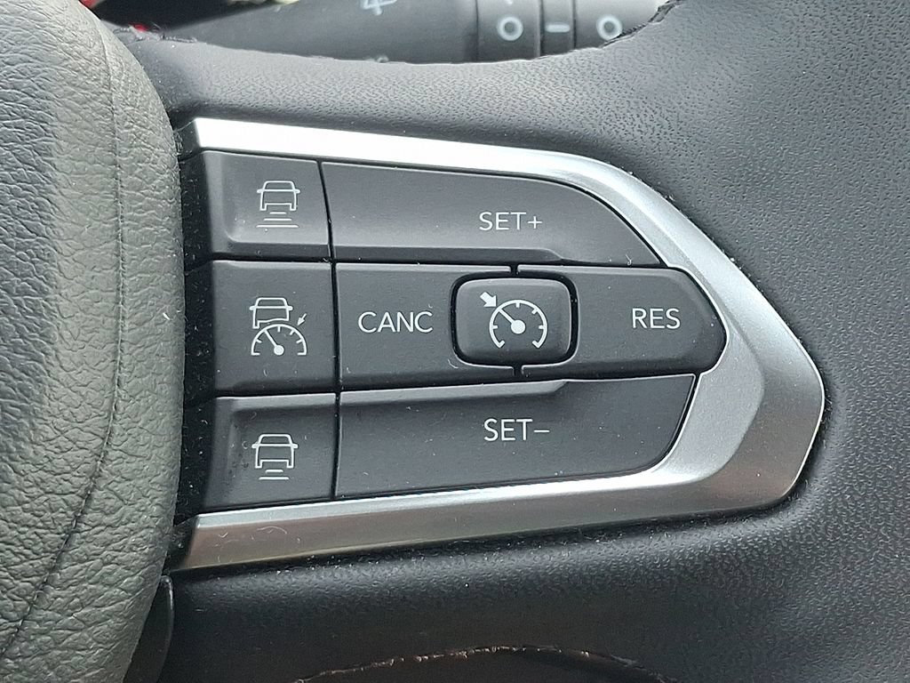 Certified 2023 Jeep Compass Limited AWD/4WD image 23