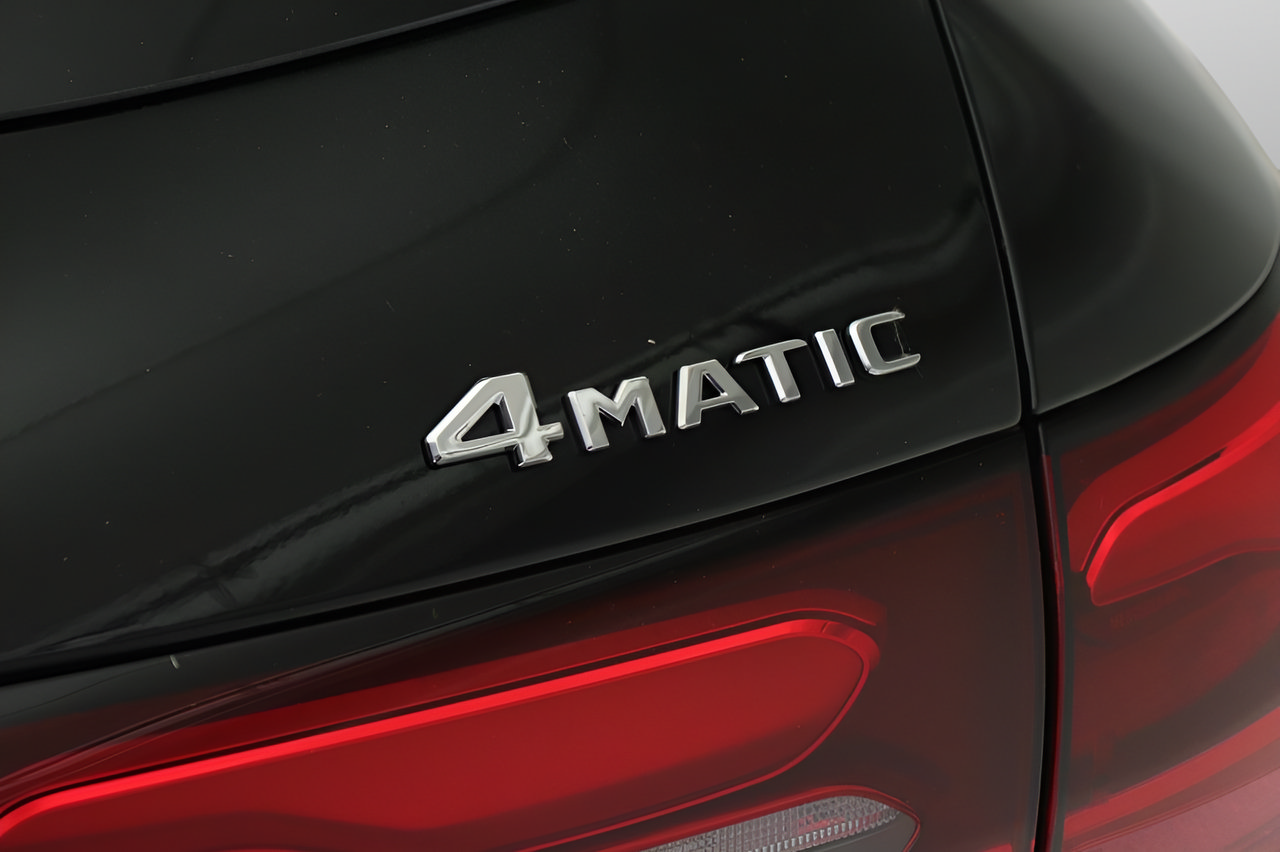 Used 2025 Mercedes-Benz GLC 350e 4MATIC image 20