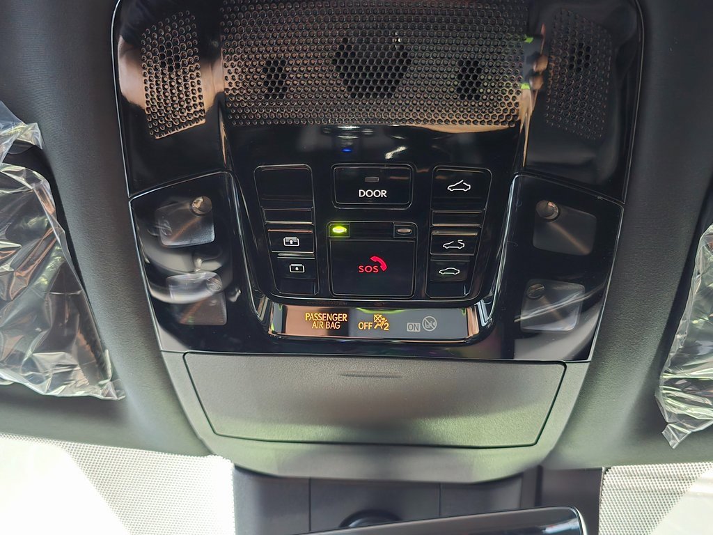 New 2025 Lexus RX 450h AWD w/ Luxury Package image 19