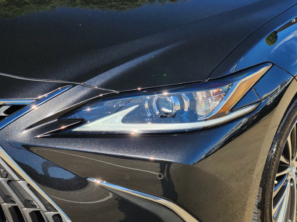 Certified 2025 Lexus ES 350 w/ Premium Package FWD image 9