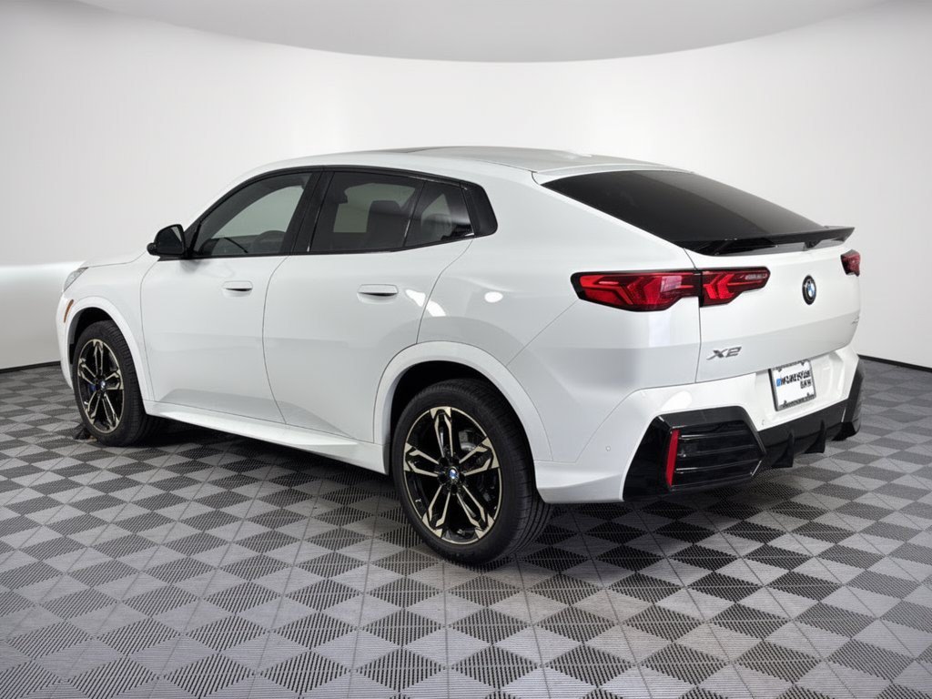 New 2027 BMW X2 xDrive28i AWD/4WD image 3