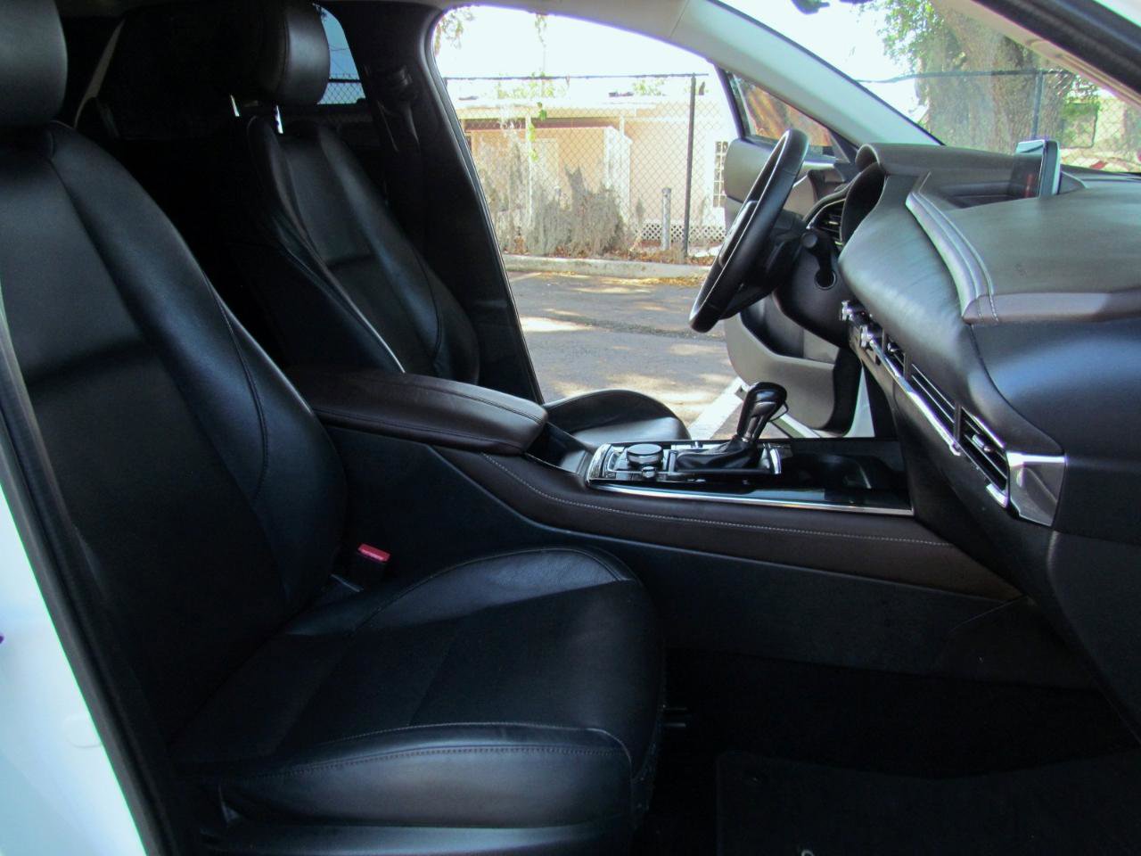 Used 2021 MAZDA CX-30 AWD 2.5 S w/ Premium Package image 17