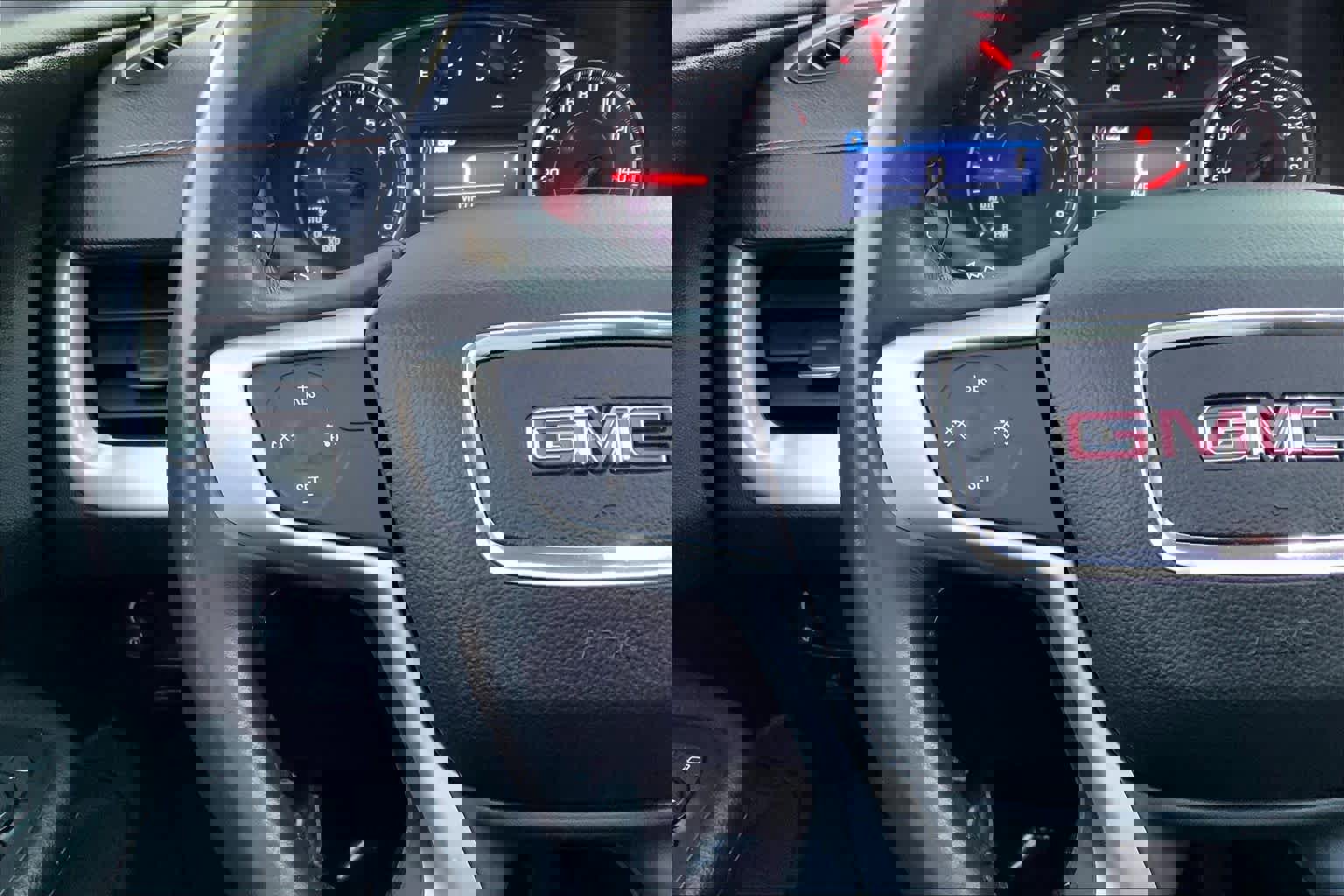 Used 2019 GMC Terrain SLE w/ Driver Convenience Package image 23