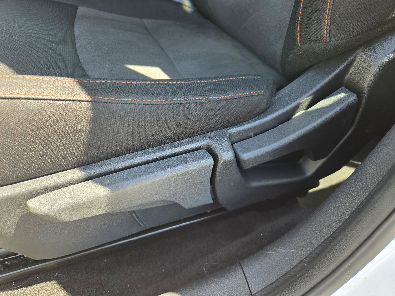 Used 2025 Nissan Sentra SR FWD image 26