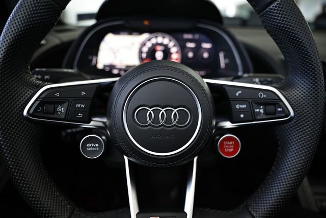 Used 2020 Audi R8 V10 w/ Carbon Exterior Package AWD/4WD image 38