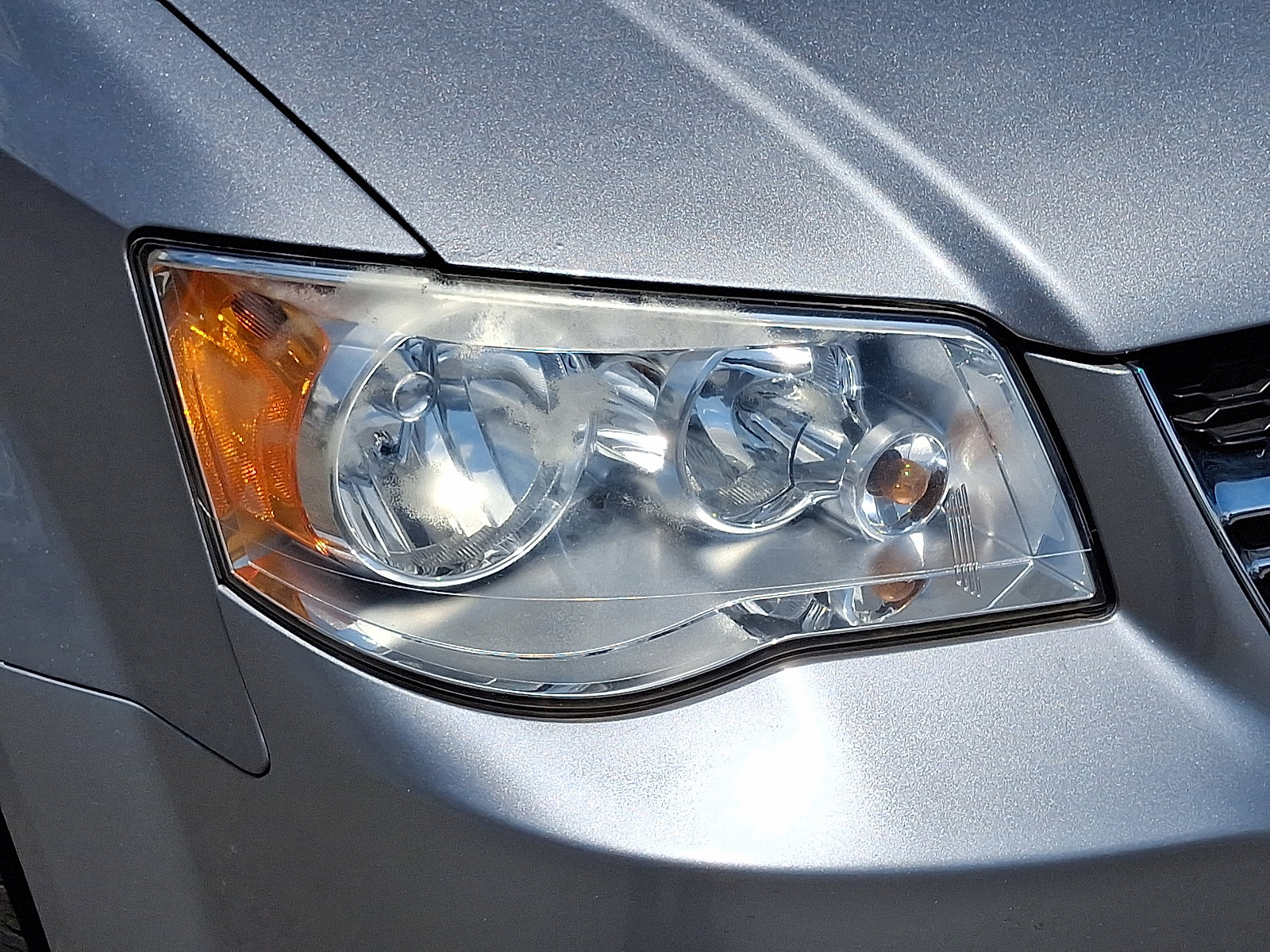 Used 2016 Dodge Grand Caravan SXT image 10