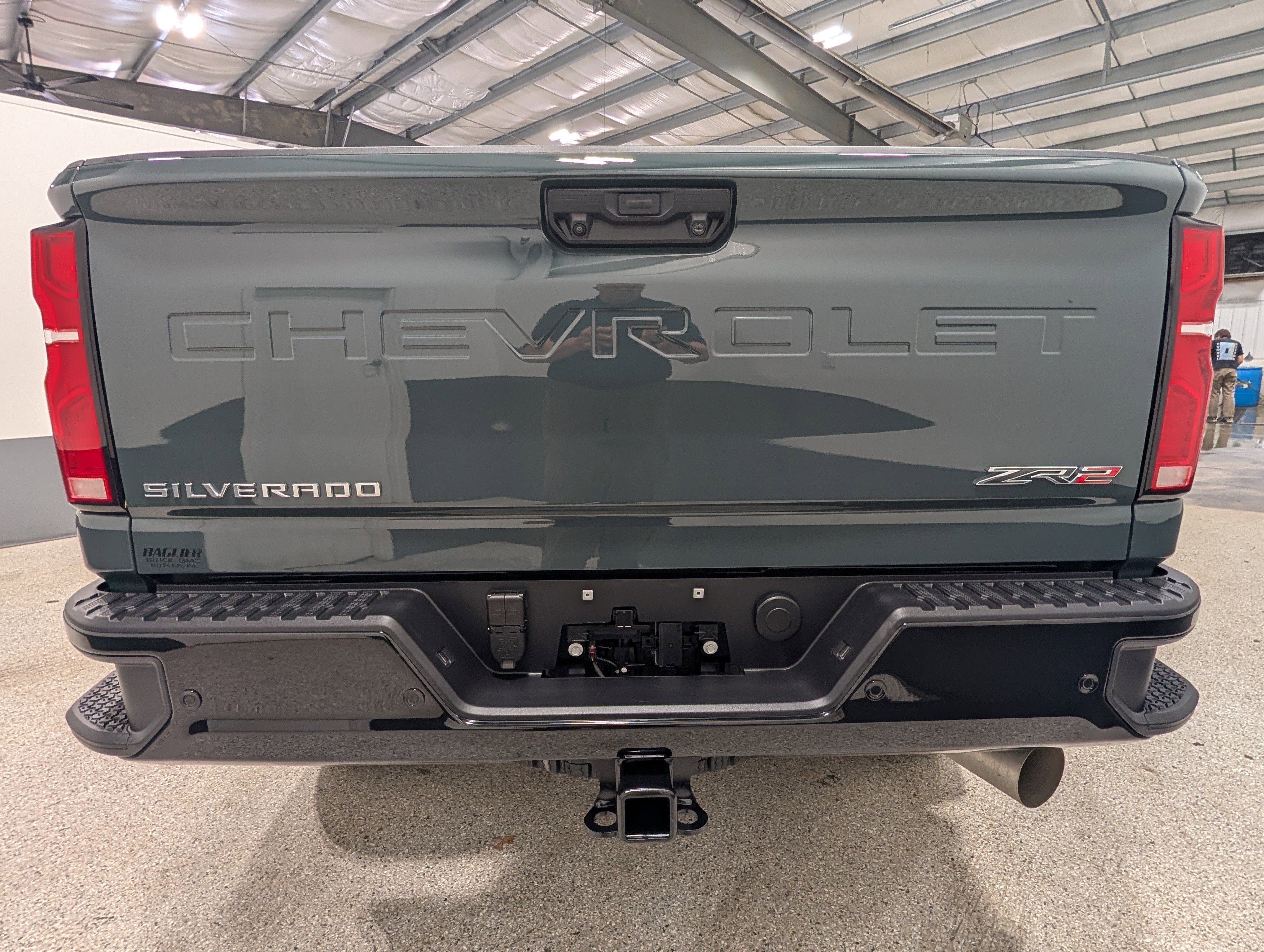 Used 2025 Chevrolet Silverado 2500 ZR2 w/ Technology Package AWD/4WD image 9