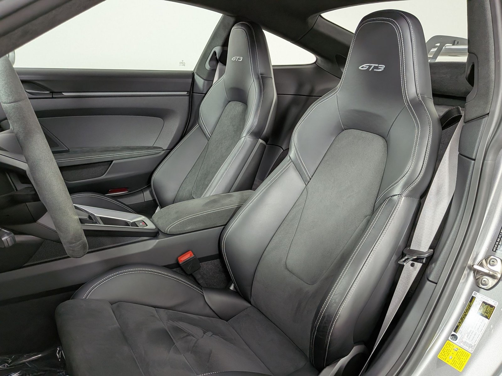 Certified 2023 Porsche 911 GT3 RWD image 5