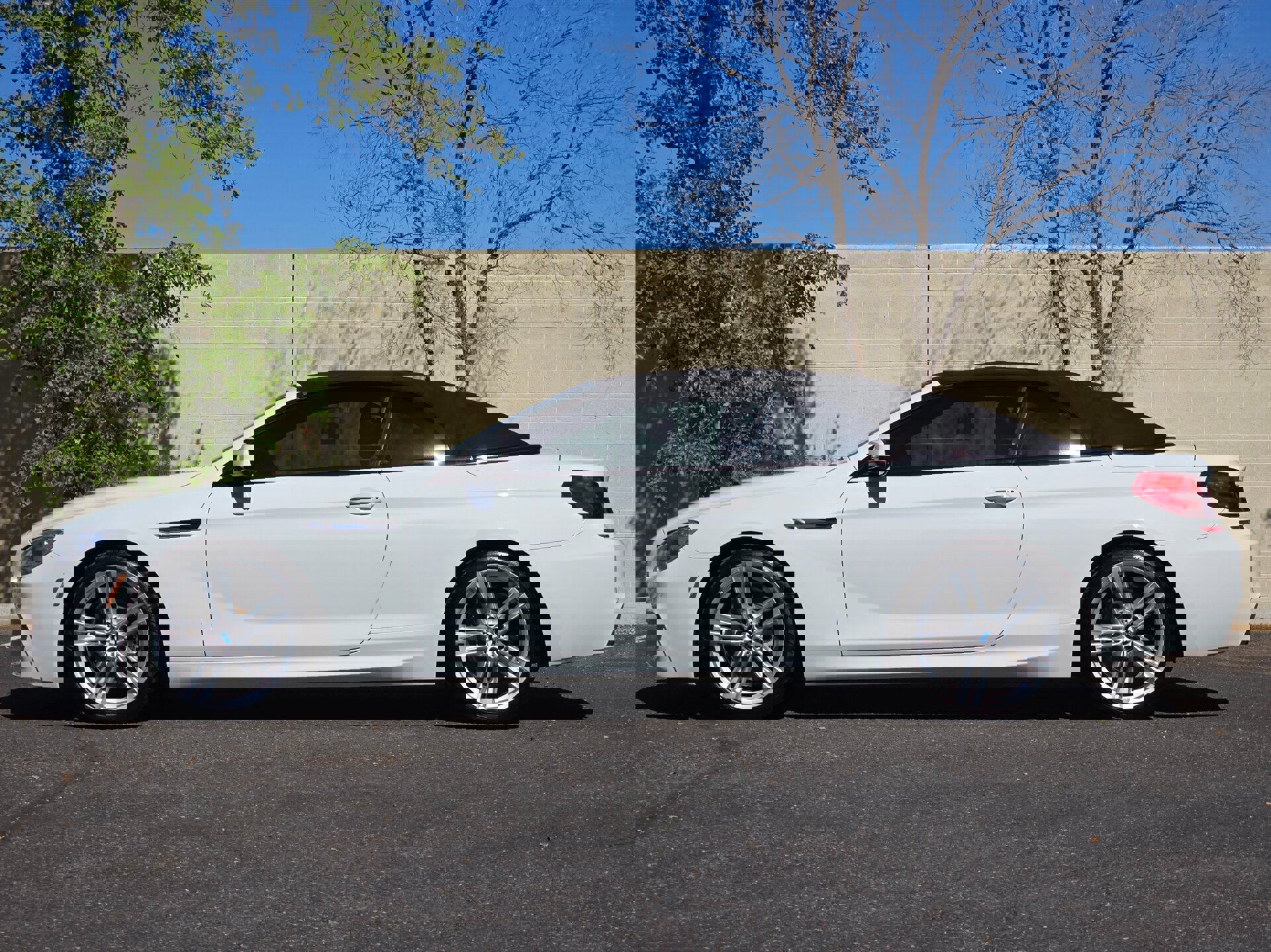 Used 2015 BMW 640i Convertible image 9