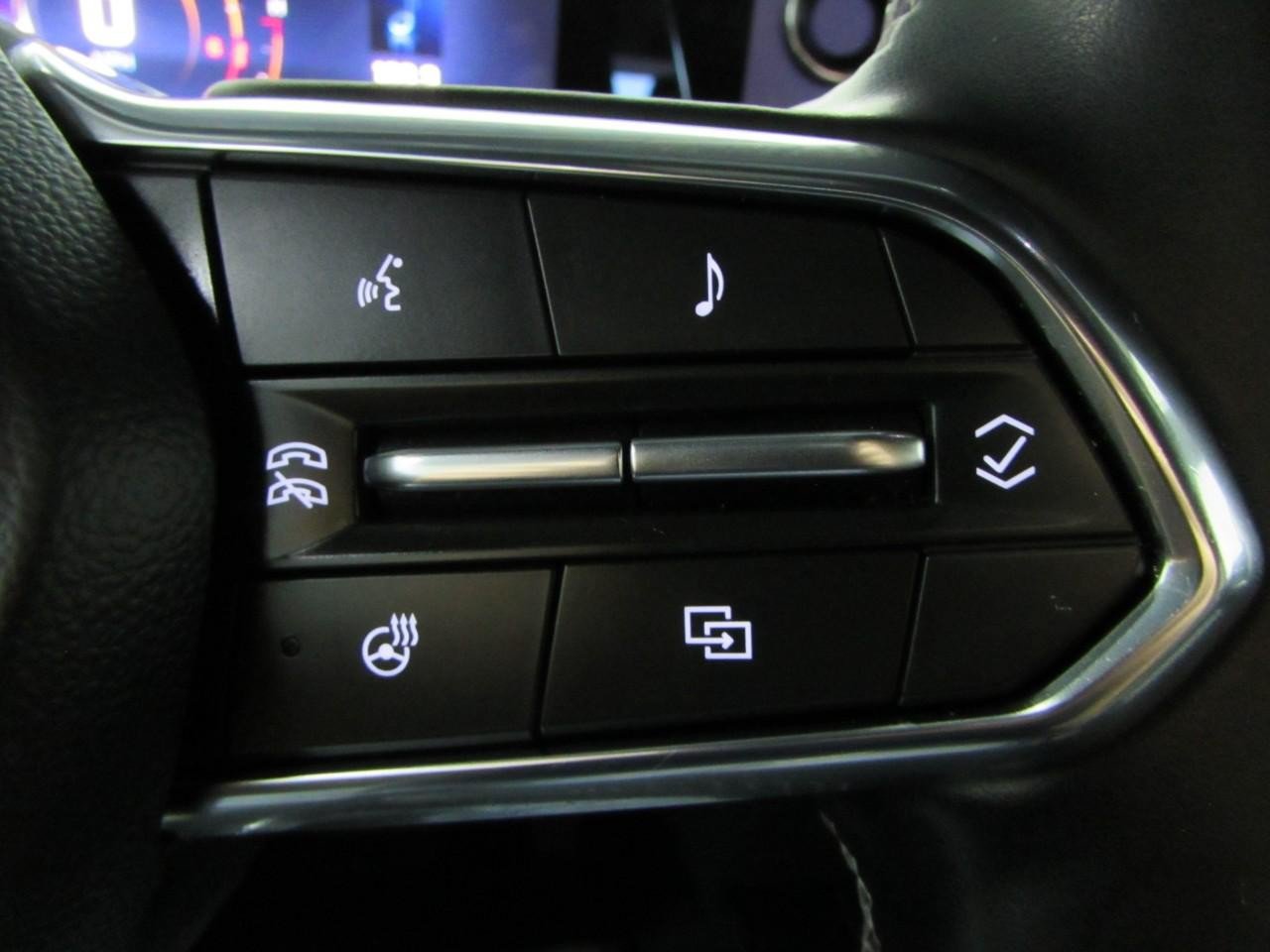 Used 2025 Chevrolet Traverse LT AWD/4WD image 27