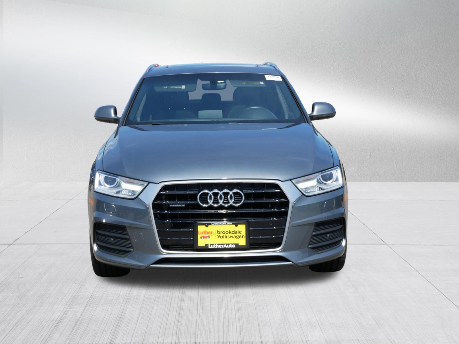 Used 2017 Audi Q3 2.0T Premium Plus w/ Premium Plus Package AWD/4WD image 2
