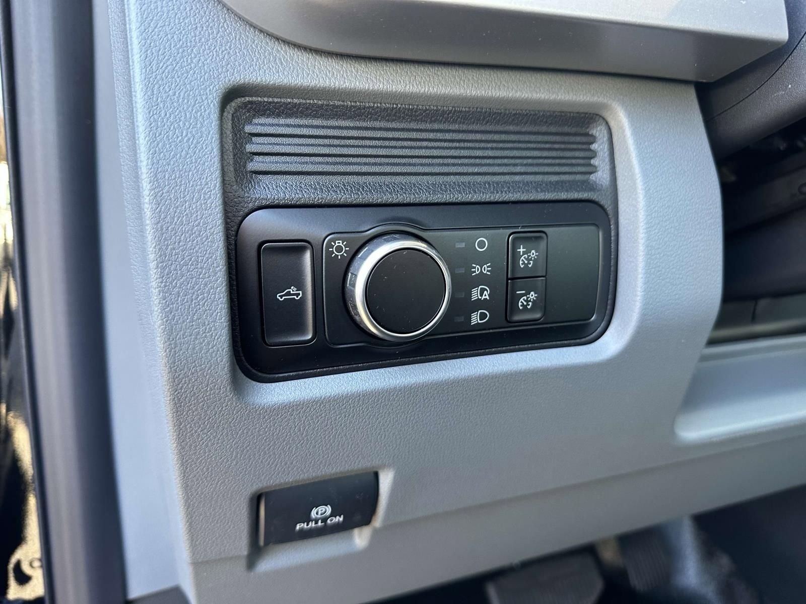 New 2025 Ford F250 XL image 18