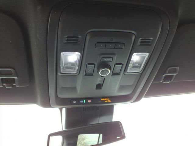 Used 2024 Chevrolet Tahoe Premier image 21