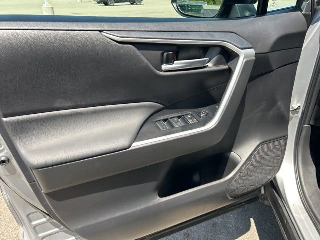 Certified 2025 Toyota RAV4 XLE AWD/4WD image 10