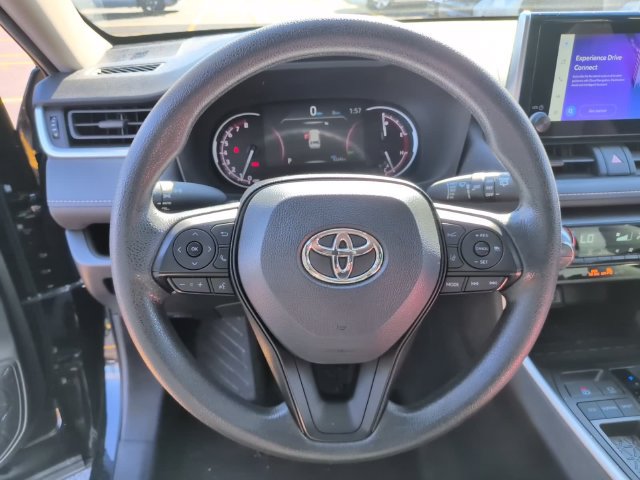 Certified 2025 Toyota RAV4 XLE FWD image 15