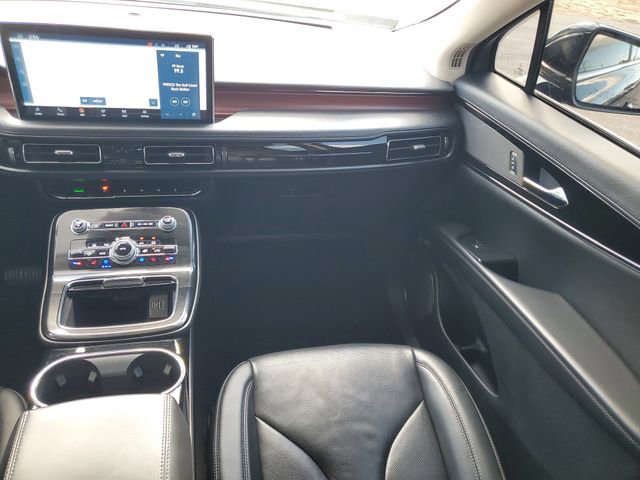 Used 2023 Lincoln Nautilus Reserve image 28