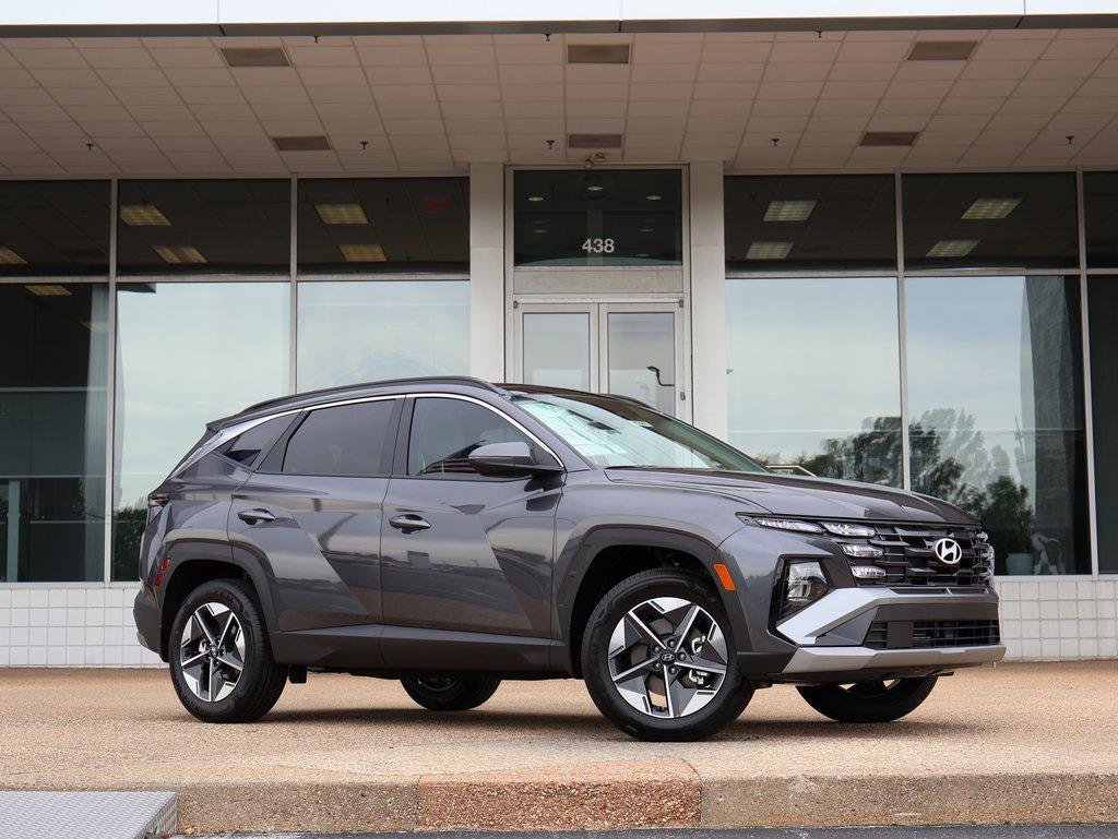 New 2025 Hyundai Tucson SEL image 1