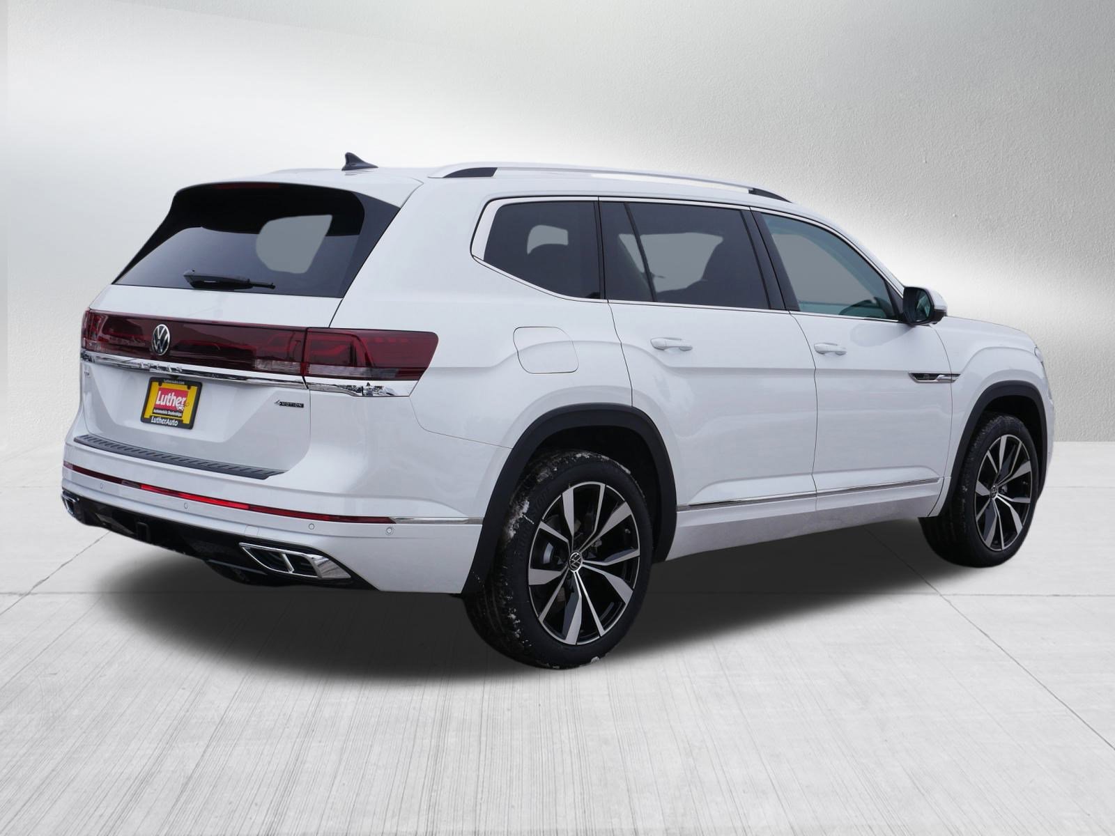 New 2026 Volkswagen Atlas SEL Premium R-Line image 3