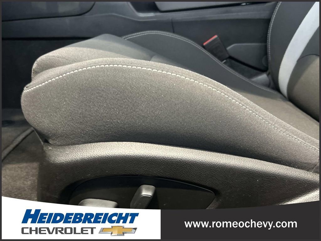 Used 2022 Chevrolet Camaro LT w/ Technology Package RWD image 13