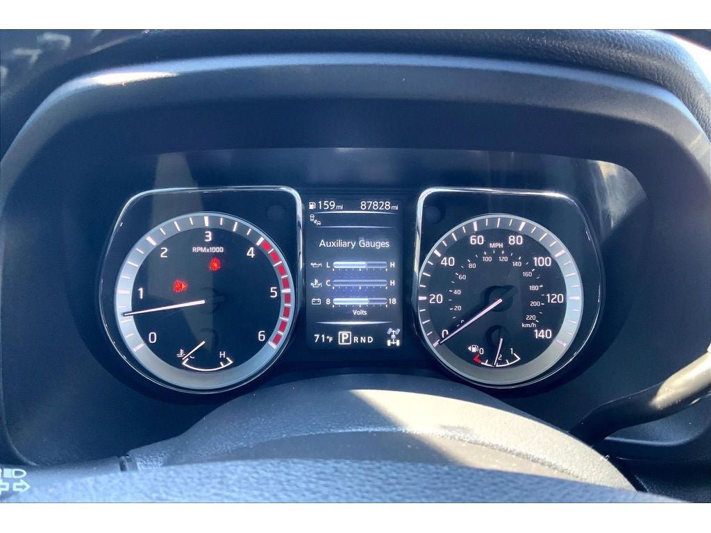 Used 2018 Nissan Titan PRO-4X w/ Pro-4x Convenience Package AWD/4WD image 22