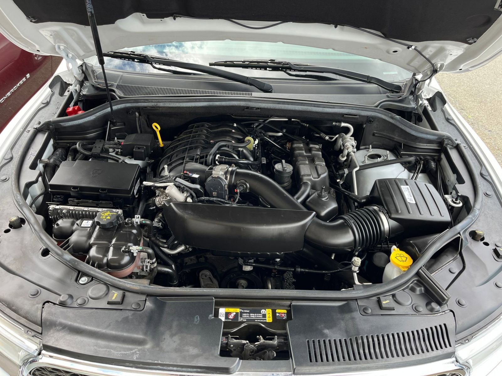 Used 2023 Dodge Durango SXT RWD image 32