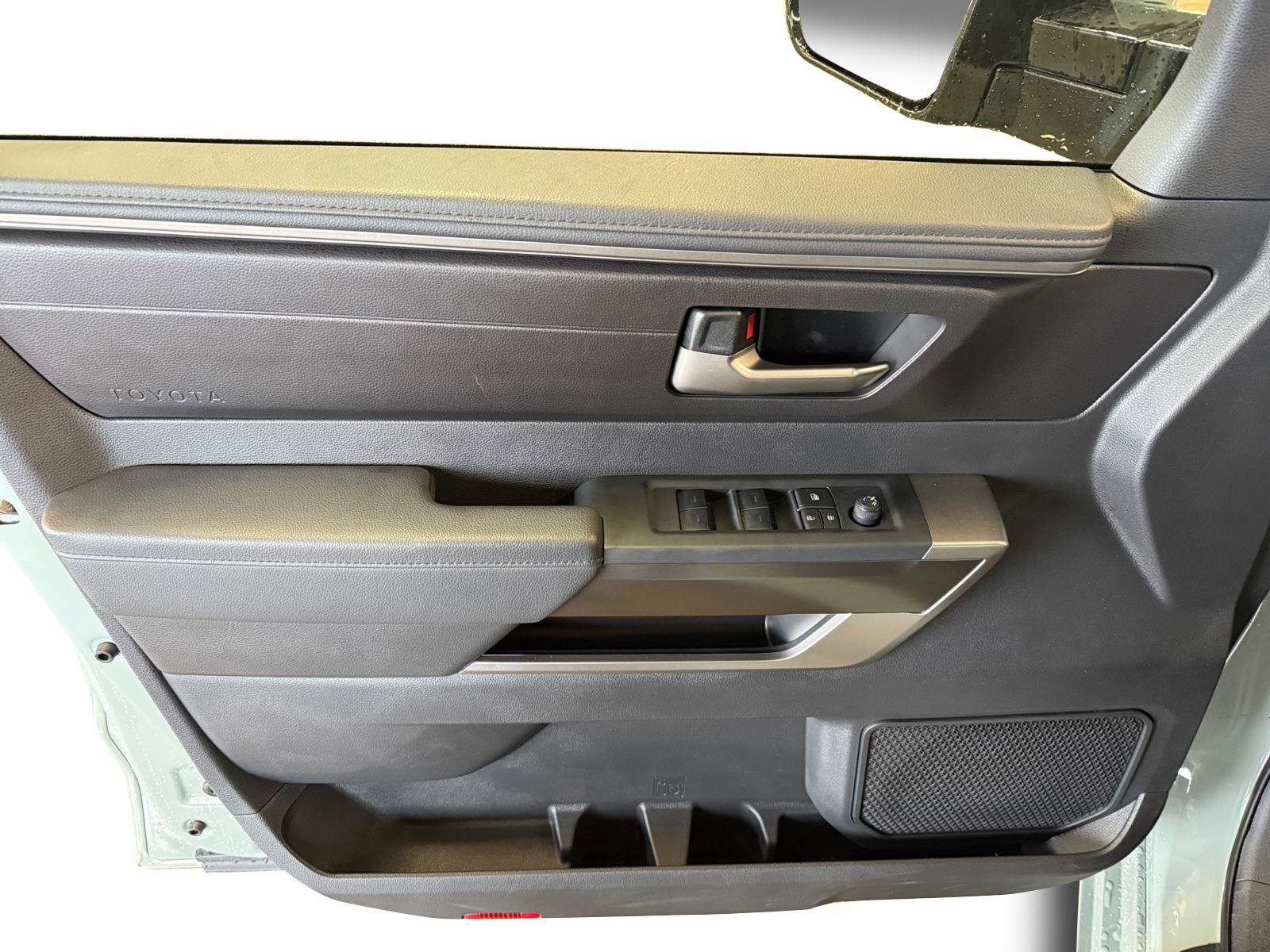 Used 2026 Toyota Tundra SR5 AWD/4WD image 9