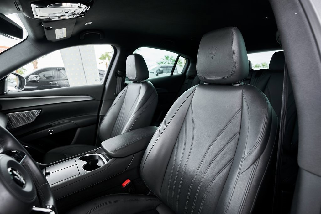 Used 2023 Maserati Grecale GT image 33