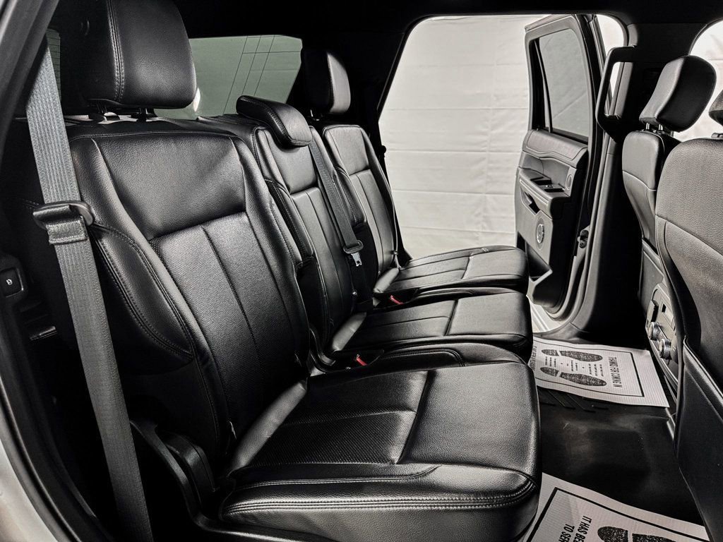 Used 2019 Ford Expedition XLT w/ Equipment Group 202A image 10