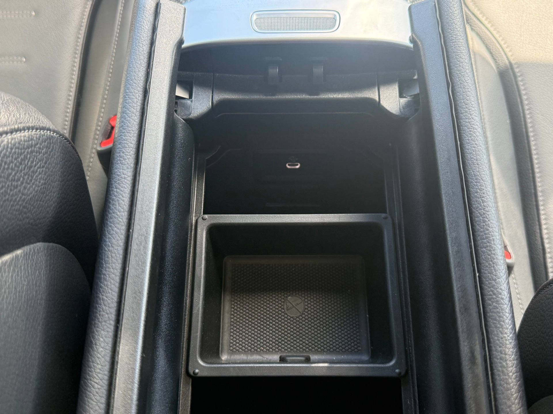 Used 2025 Mercedes-Benz GLC 43 AMG 4MATIC image 31