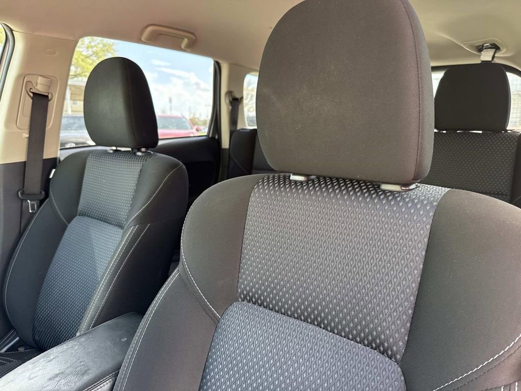 Used 2020 Mitsubishi Outlander ES image 22