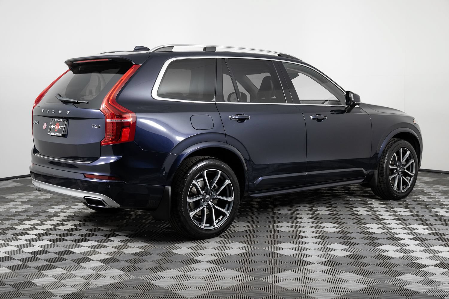 Used 2016 Volvo XC90 T6 Momentum AWD/4WD image 8