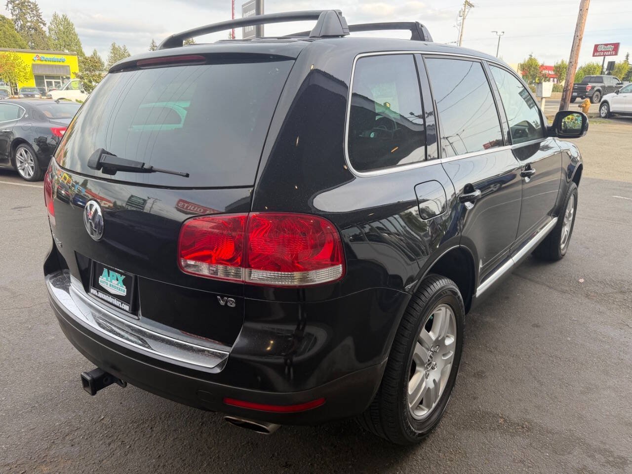 Used 2004 Volkswagen Touareg V8 AWD/4WD image 6