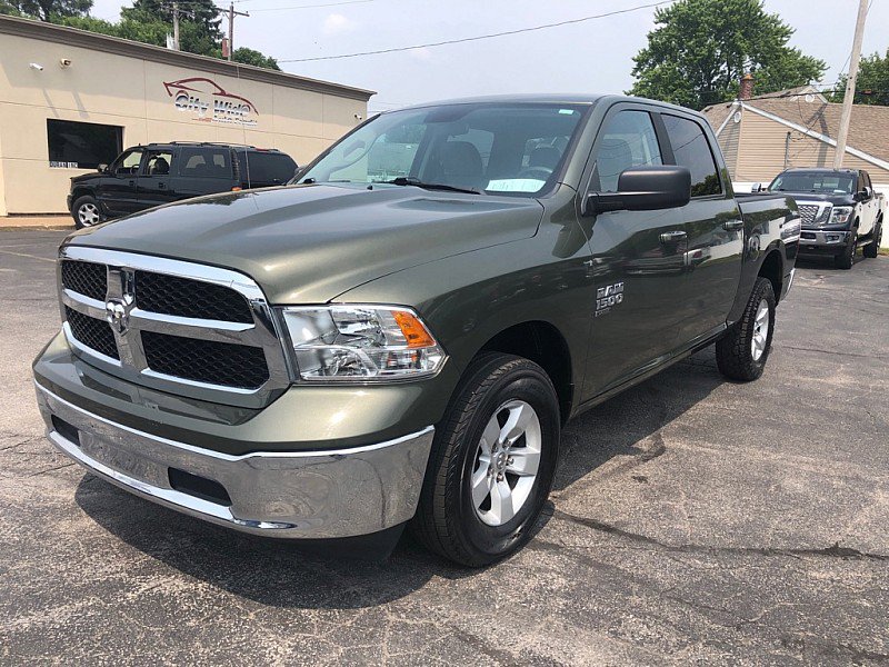 Used 2021 RAM 1500 Classic SLT image 1