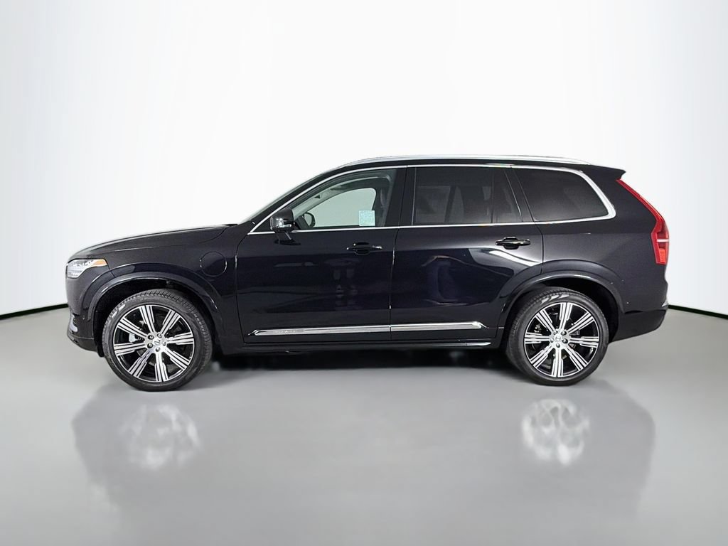 Used 2024 Volvo XC90 T8 Ultimate w/ Protection Package Premier AWD/4WD image 4
