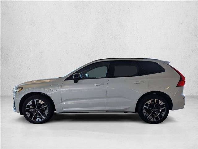 New 2026 Volvo XC60 T8 Plus w/ Climate Package PRO AWD/4WD image 9