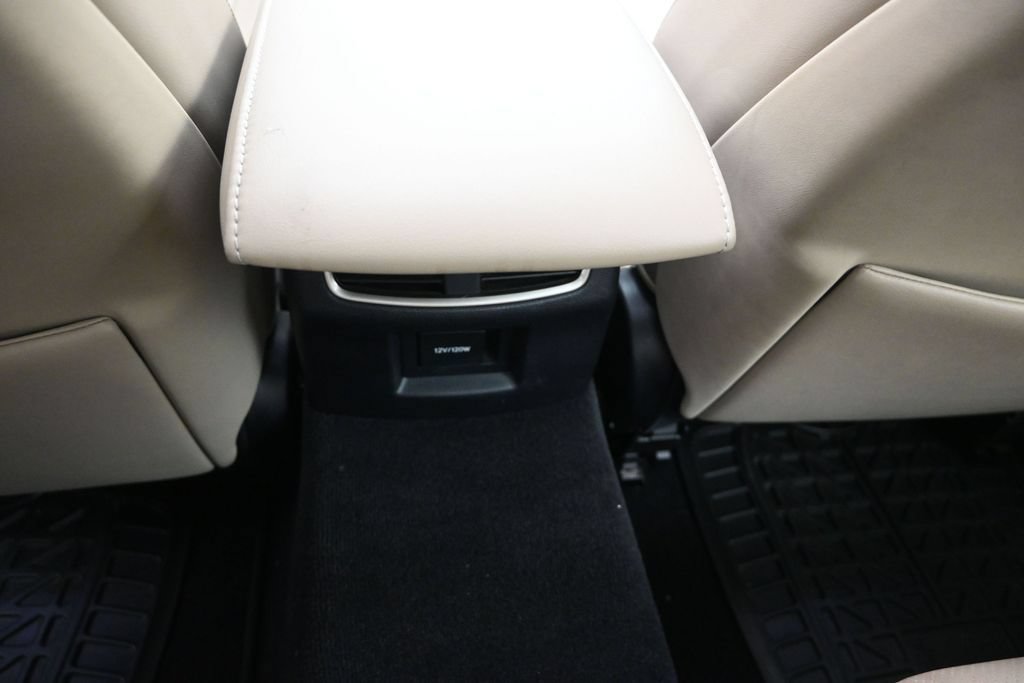 Used 2017 Lexus GS 350 w/ Preferred Accessory Package RWD image 18
