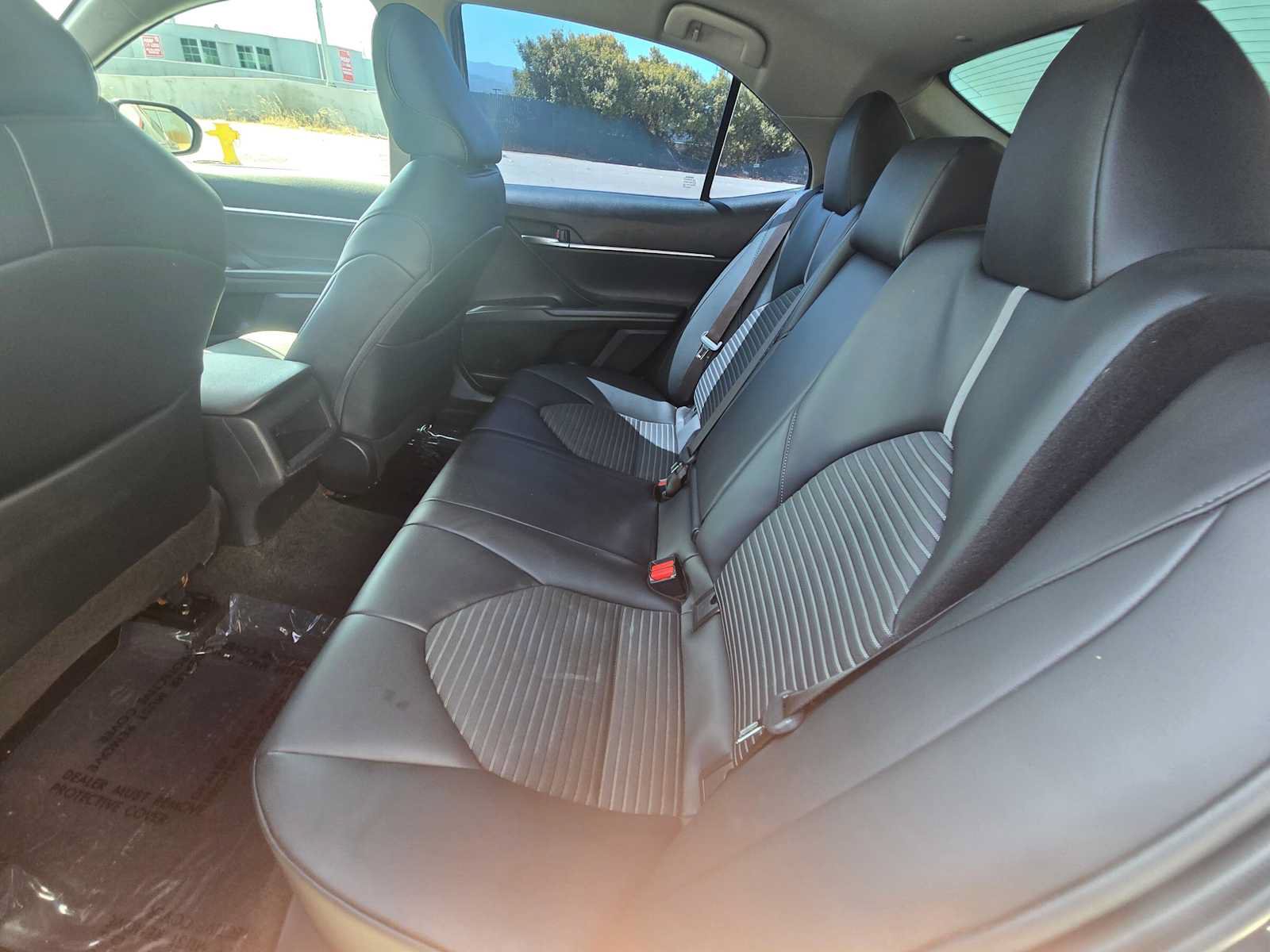 Used 2023 Toyota Camry SE FWD image 16