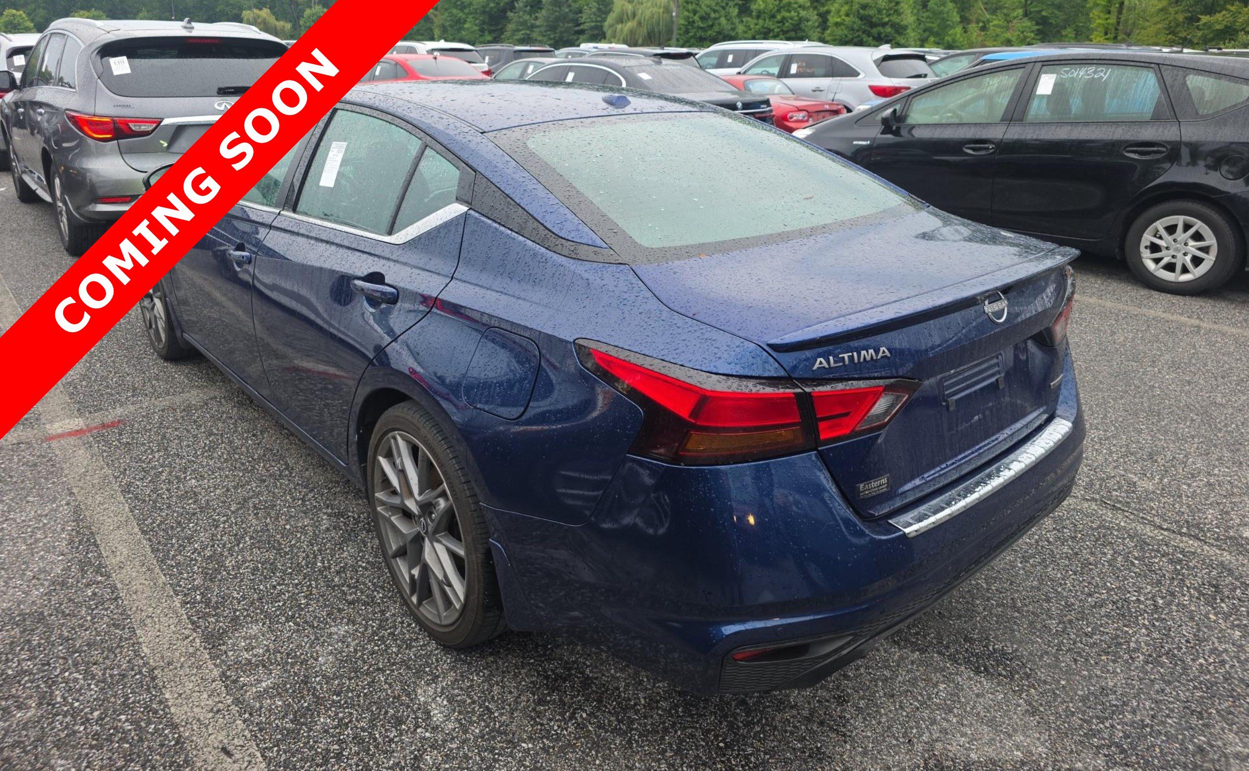Used 2023 Nissan Altima 2.0 SR FWD image 4