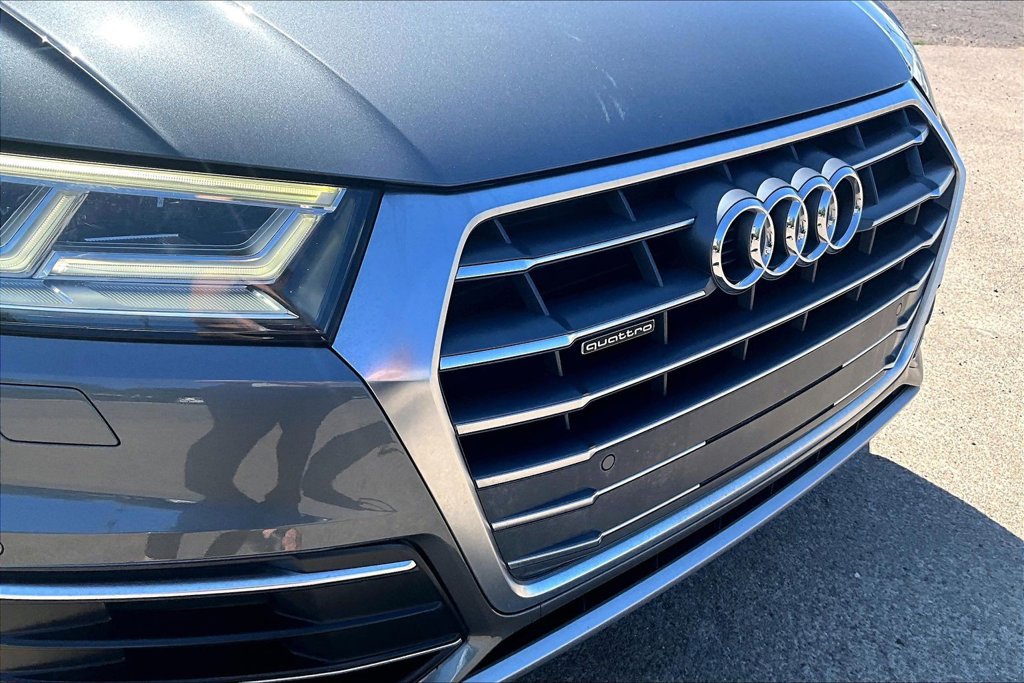 Used 2019 Audi Q5 2.0T Premium Plus w/ Premium Plus Package AWD/4WD image 32