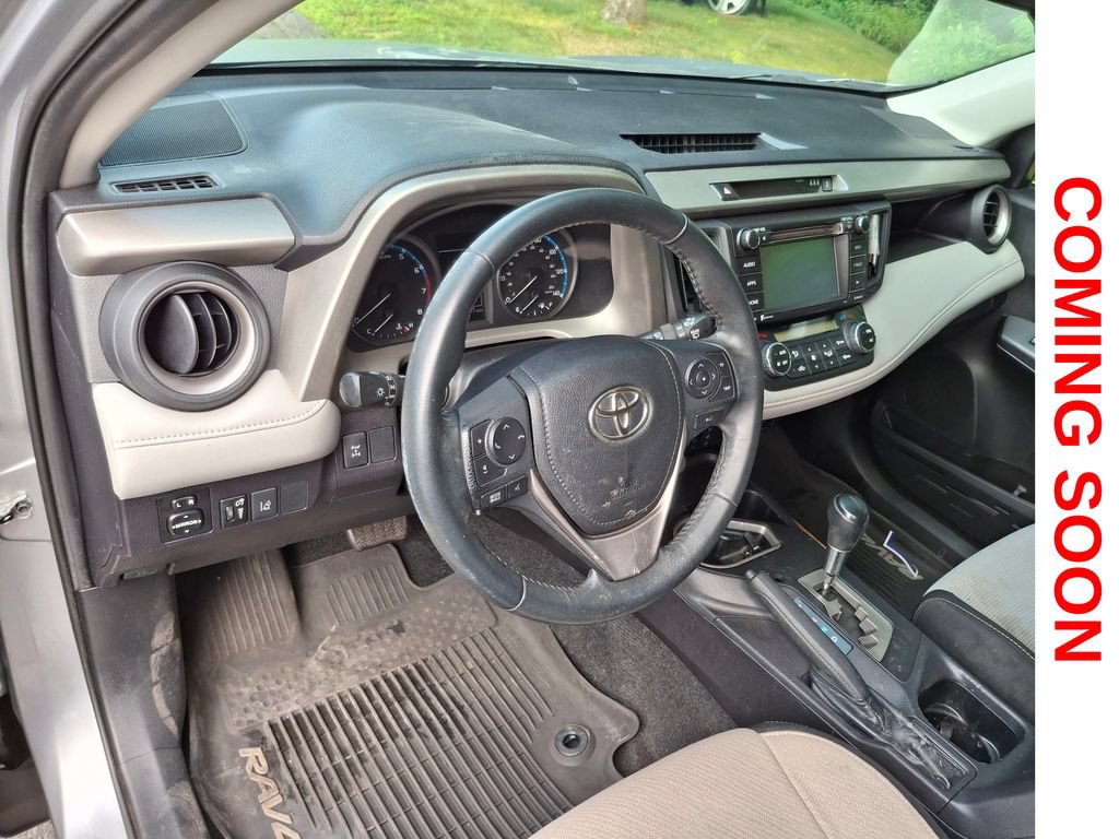 Used 2018 Toyota RAV4 XLE w/ Plus Extra Value Package AWD/4WD image 12