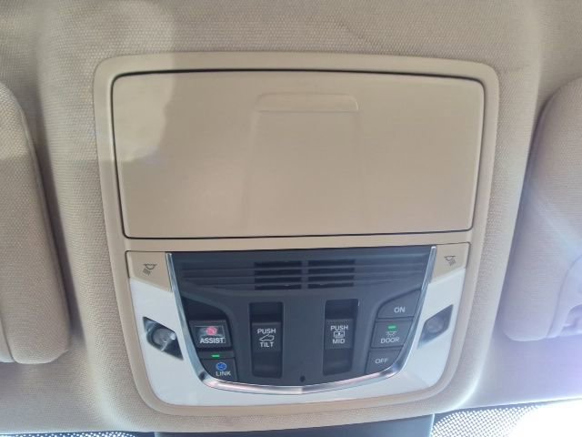 Used 2022 Acura MDX SH-AWD w/ Technology Package image 37