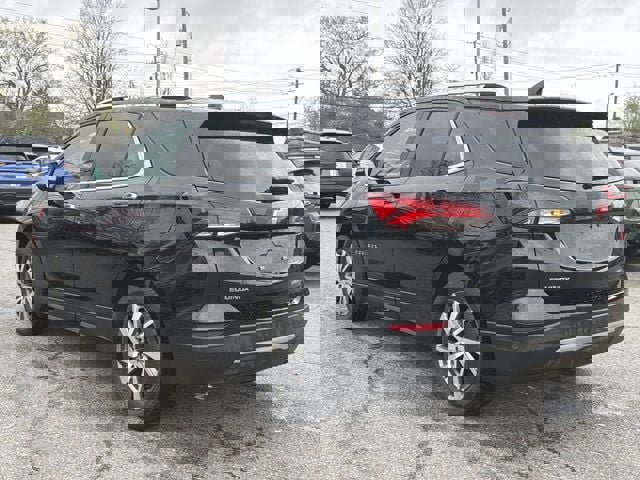 Used 2023 Chevrolet Equinox Premier image 5