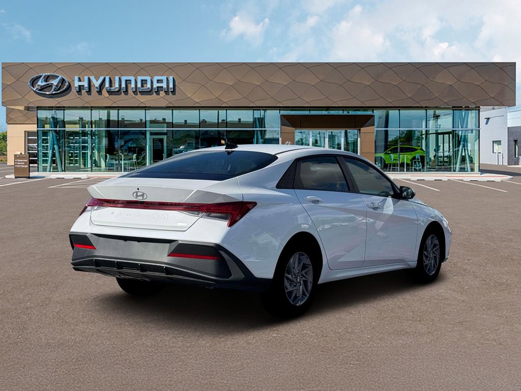 New 2026 Hyundai Elantra Blue image 7