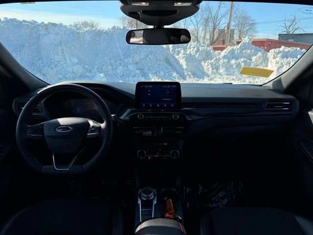 Used 2023 Ford Escape ST-Line image 18