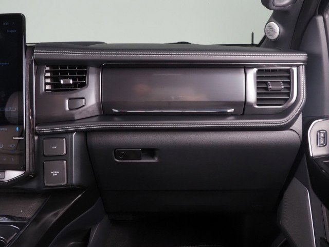 Used 2024 Ford F150 Lightning Platinum AWD/4WD image 56