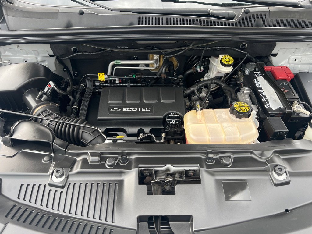 Used 2018 Chevrolet Trax LT w/ LT Convenience Package image 32