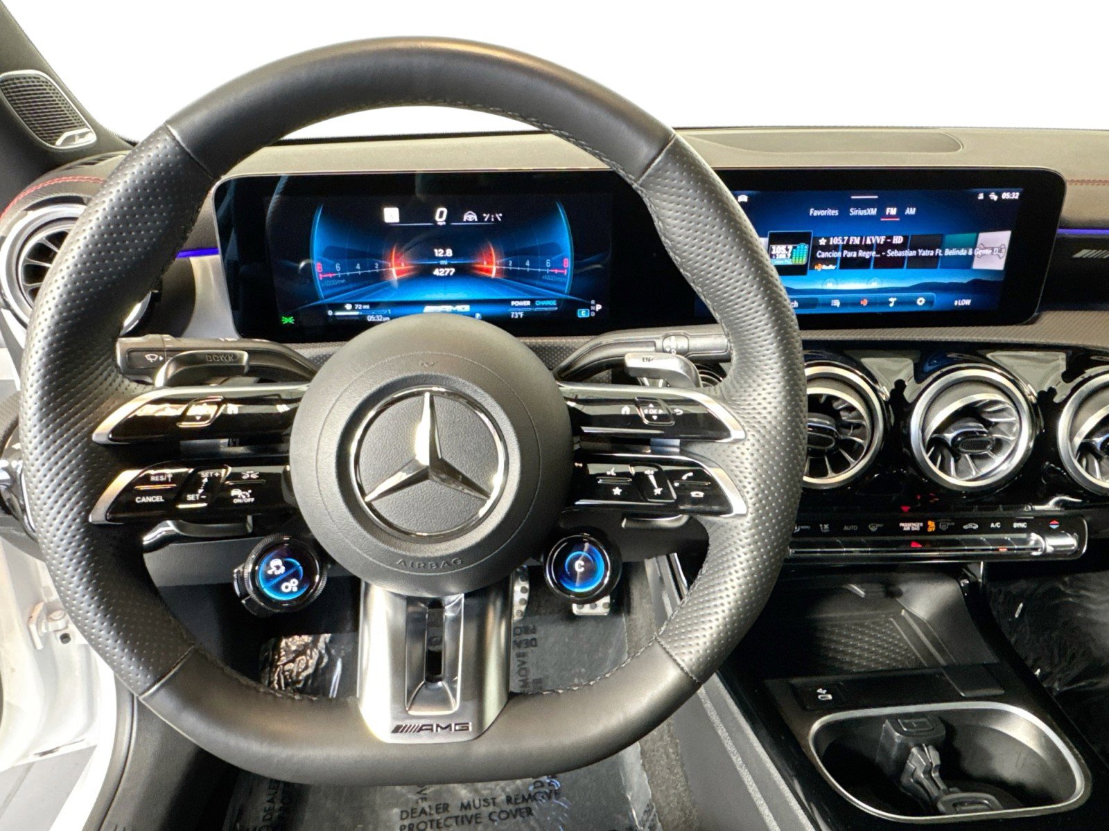 Used 2025 Mercedes-Benz CLA 35 AMG 4MATIC image 13