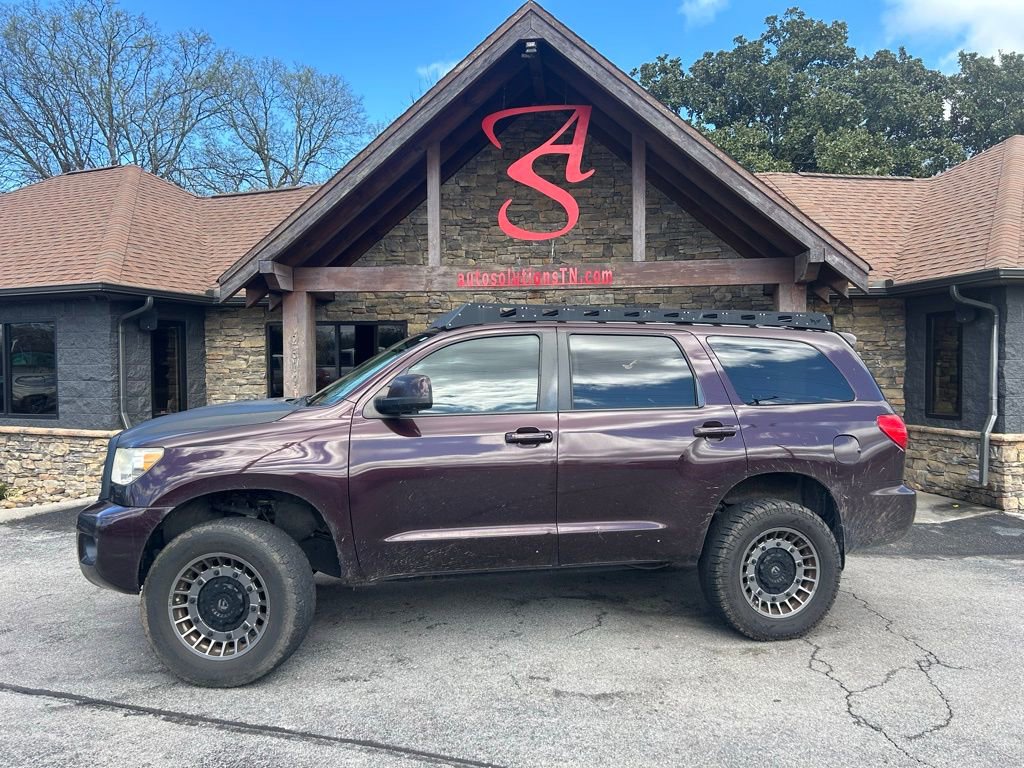 Used 2016 Toyota Sequoia SR5 image 2