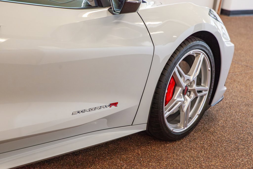 Used 2024 Chevrolet Corvette Stingray Premium Conv w/ Z51 Performance Package image 6